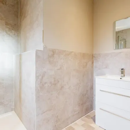 Ridge Court House - 6 Bedrooms - 5 Bathrooms - Sleeps 12 *