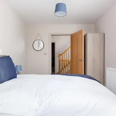Ridge Court House - 6 Bedrooms - 5 Bathrooms - Sleeps 12 *