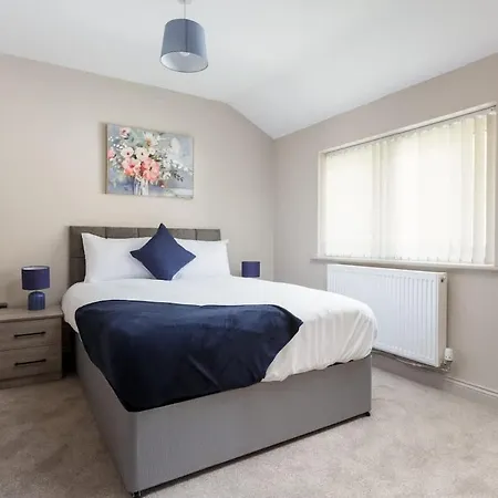 Ridge Court House - 6 Bedrooms - 5 Bathrooms - Sleeps 12